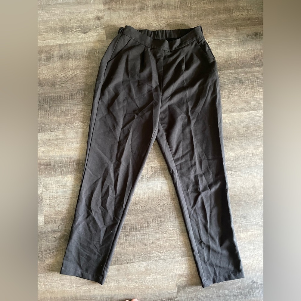 Black womans medium trouser